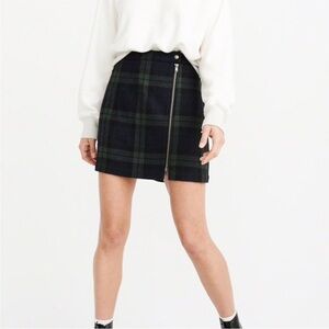 Abercrombie & Fitch Tartan Mini Skirt in Black and Green